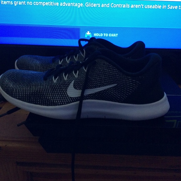 NIKE running shoes - Picture 2 of 6